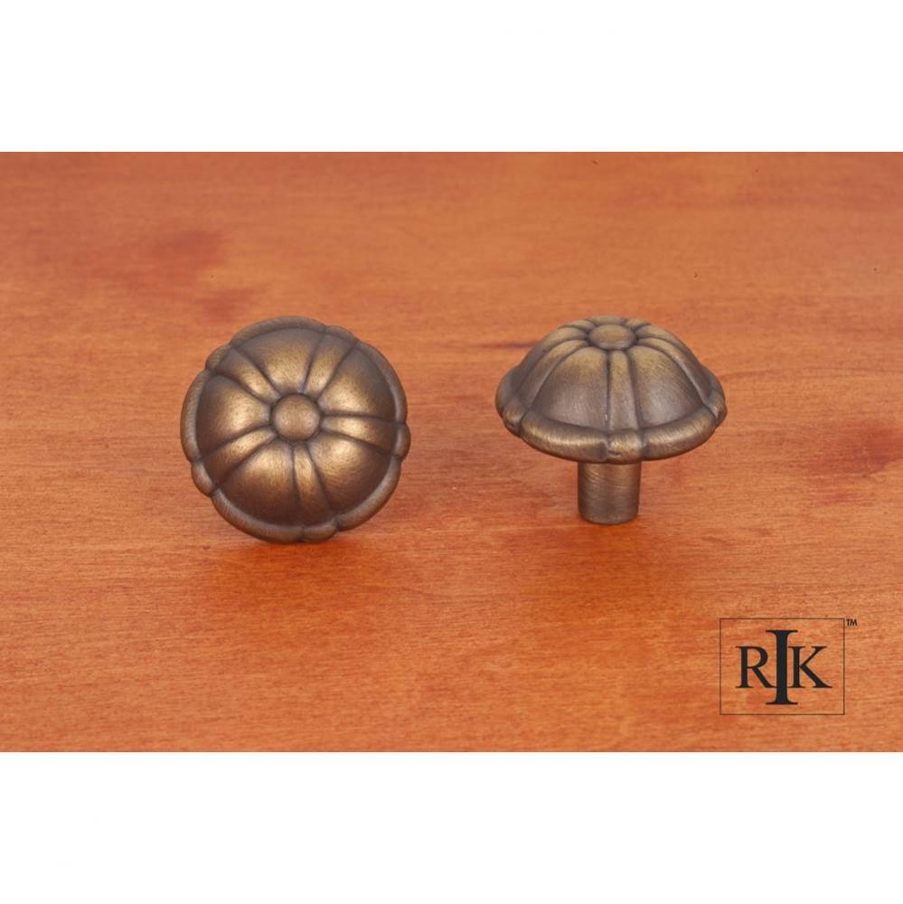Small Petal Knob